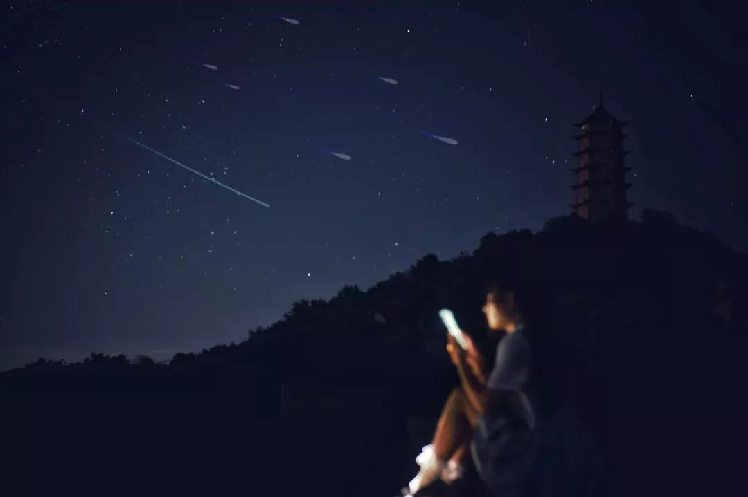 文案丨那些超浪漫的星星月亮短句子