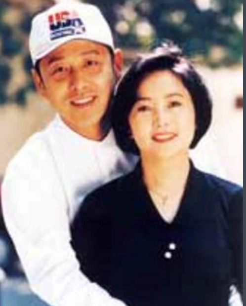 陈宝国：一段婚姻一个孩子，与妻子相爱47年，儿子也是男一号