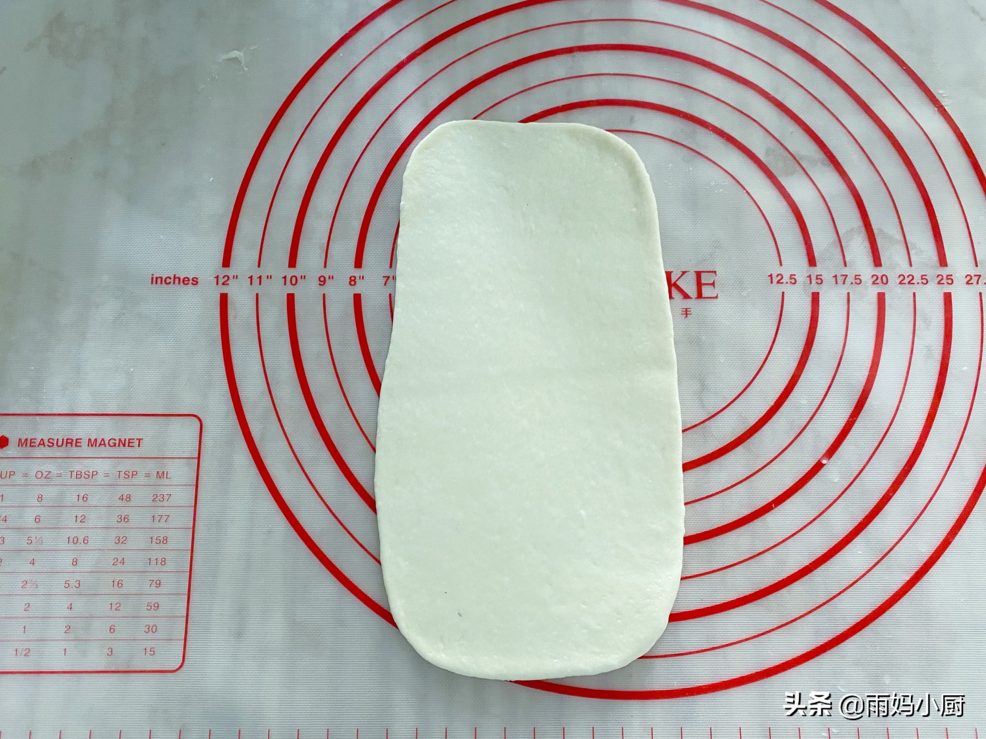 烘焙新手入門必做的小麵包，鬆軟細膩又美味，放三天也不硬