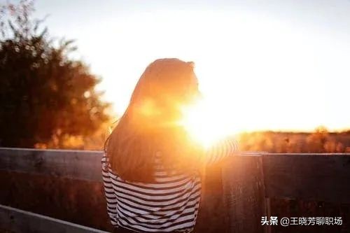 世界成功導師安東尼·羅賓斯曾說：欲成大事者，絕不讓壞情緒糾纏
