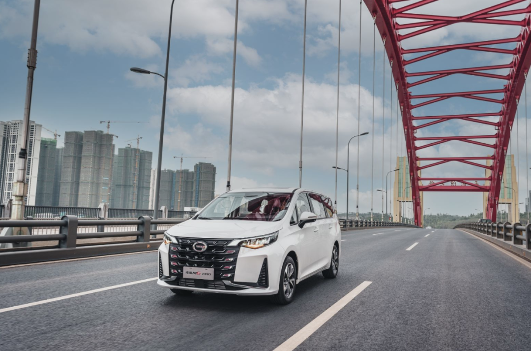 抢先试驾传祺M6 PRO，一款宜商宜家的全能MPV