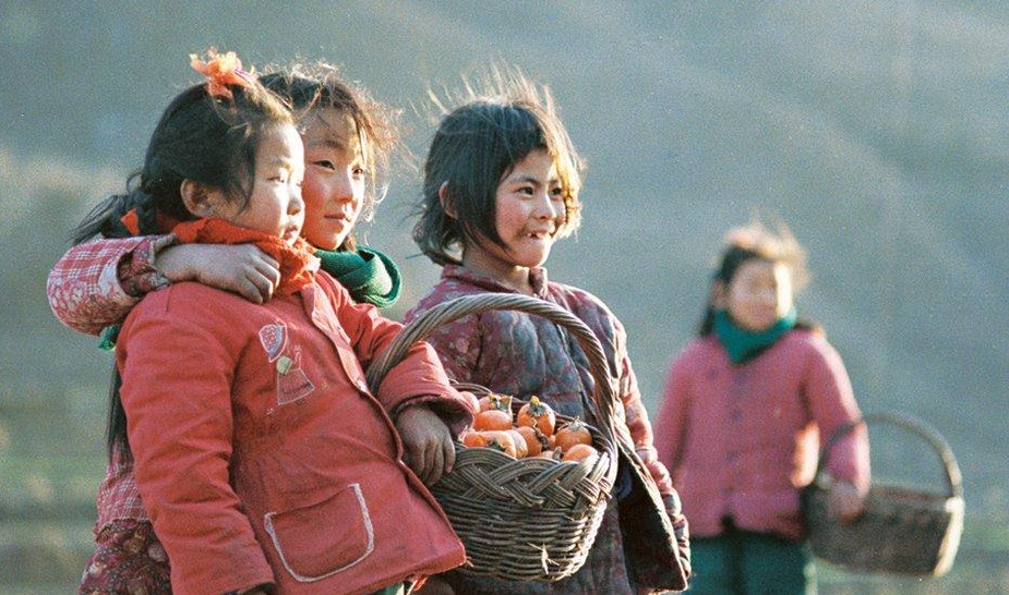 孙俪给小花穿别人的旧衣，明星都能给孩子穿旧的，为什么有人拒绝