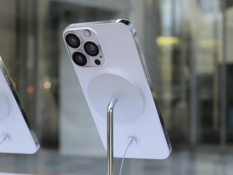 iPhone13真香，除了颜色和芯片还有大惊喜，你会买