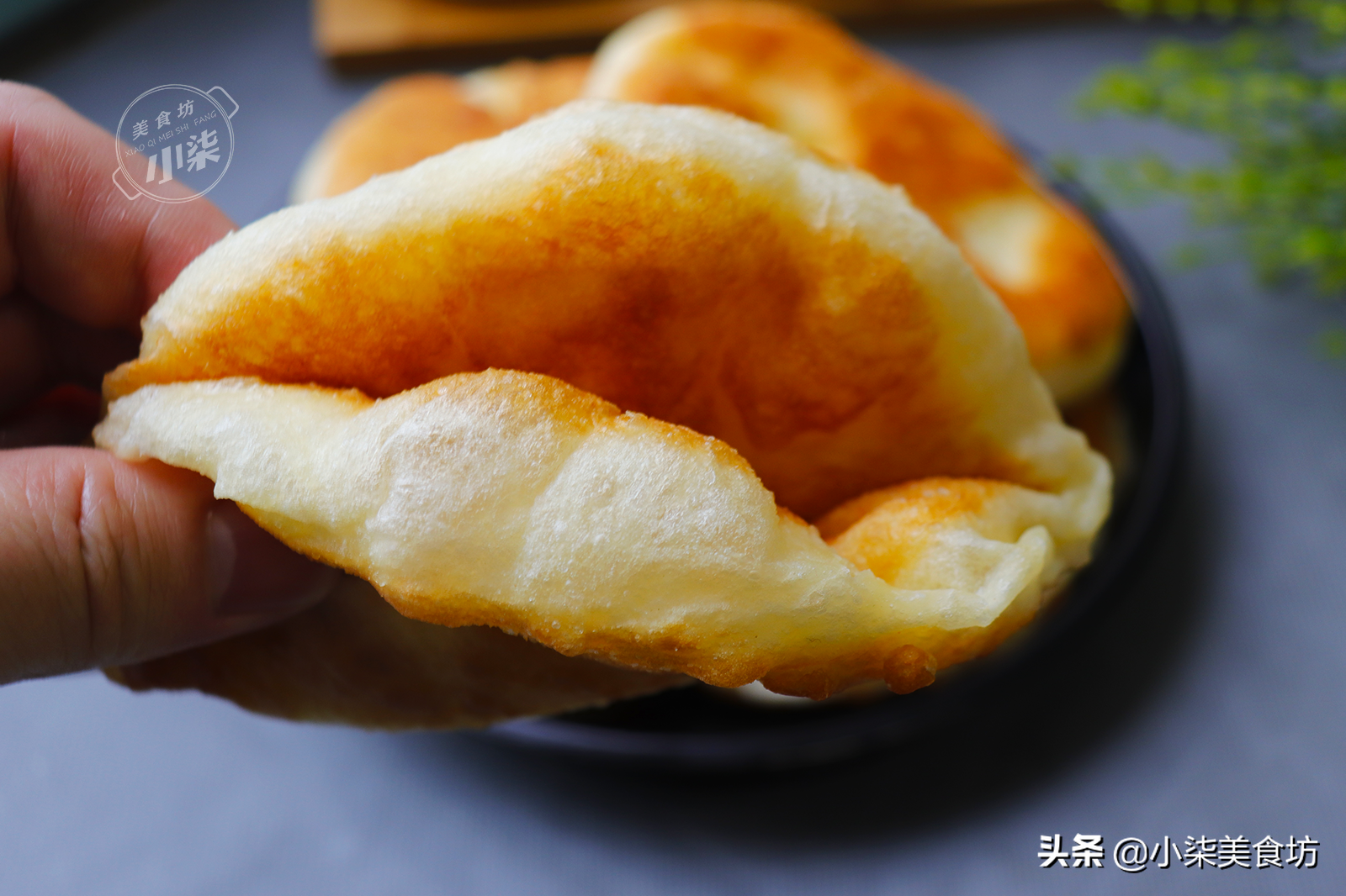 油餅不炸著吃了，打個雞蛋，外酥裡軟個個空心，吃過1次就忘不了