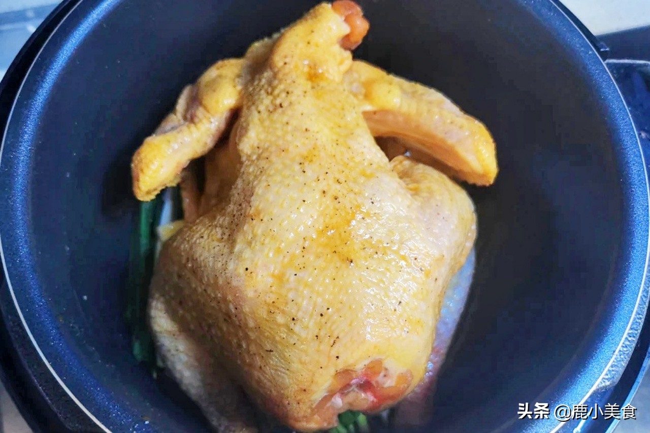 难怪烧腊店的盐焗鸡金黄好吃，原来秘诀在“2料”，免费分享学习