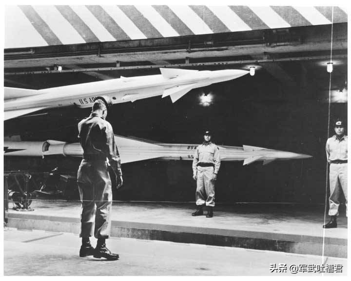 被苏联轰炸机“吓出来”的美国防空武器——胜利女神系列防空导弹