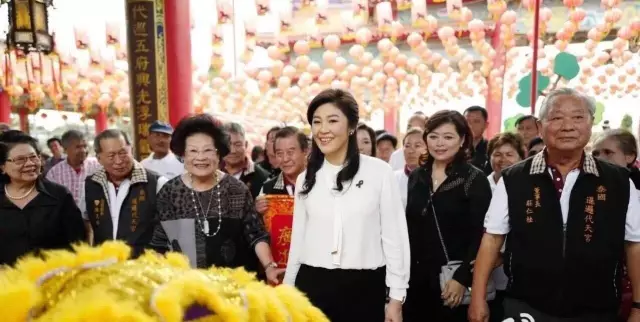 泰国前总理英拉到底多美？奥巴马与其合照，曾令夫人米歇尔嫉妒