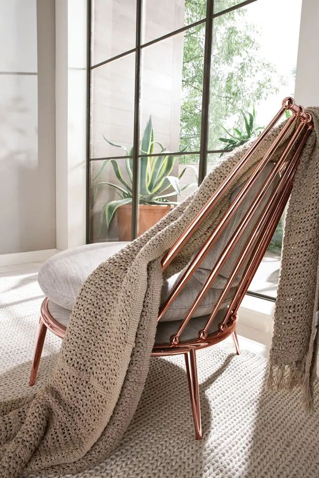 这把人类高质量座椅，和皇冠一样闪耀