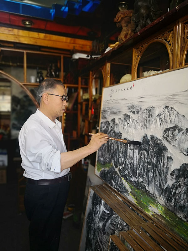 中国国宾礼艺术家张向宏——丹青写天地 豪气壮山河