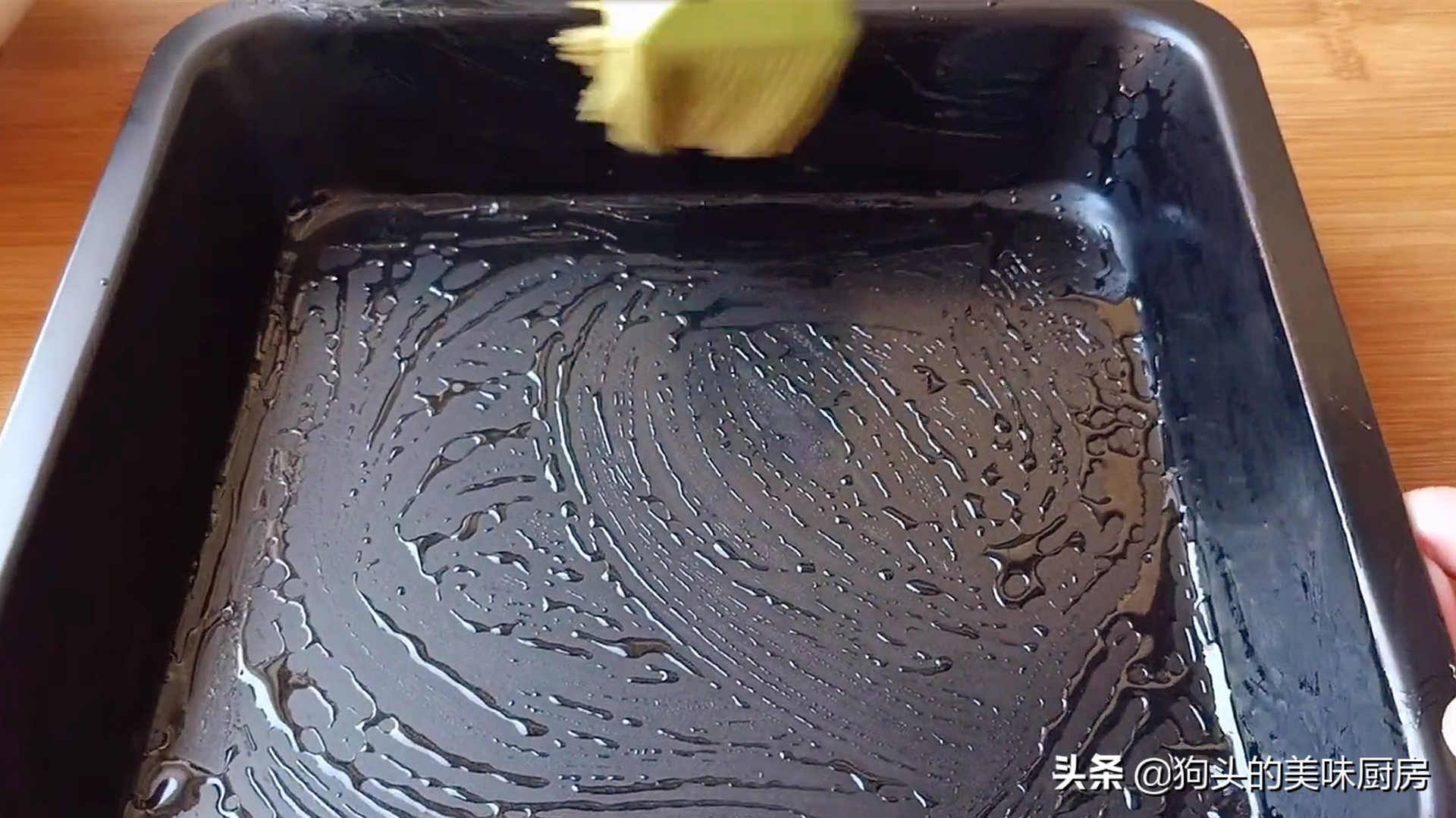 它比饅頭簡單，比麵包好吃，我家隔三差五就做，香甜鬆軟真好吃