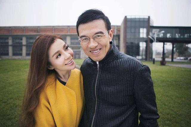 朱迅哭喊：“妈回家吧！”她84岁的母亲为何在加