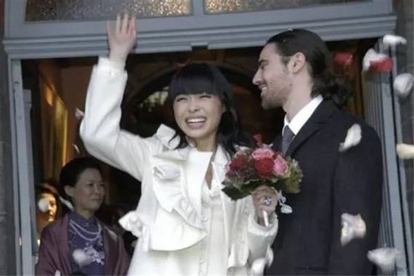 广东女孩李然：出国留学邂逅比利时王子，成为欧洲首位中国王妃