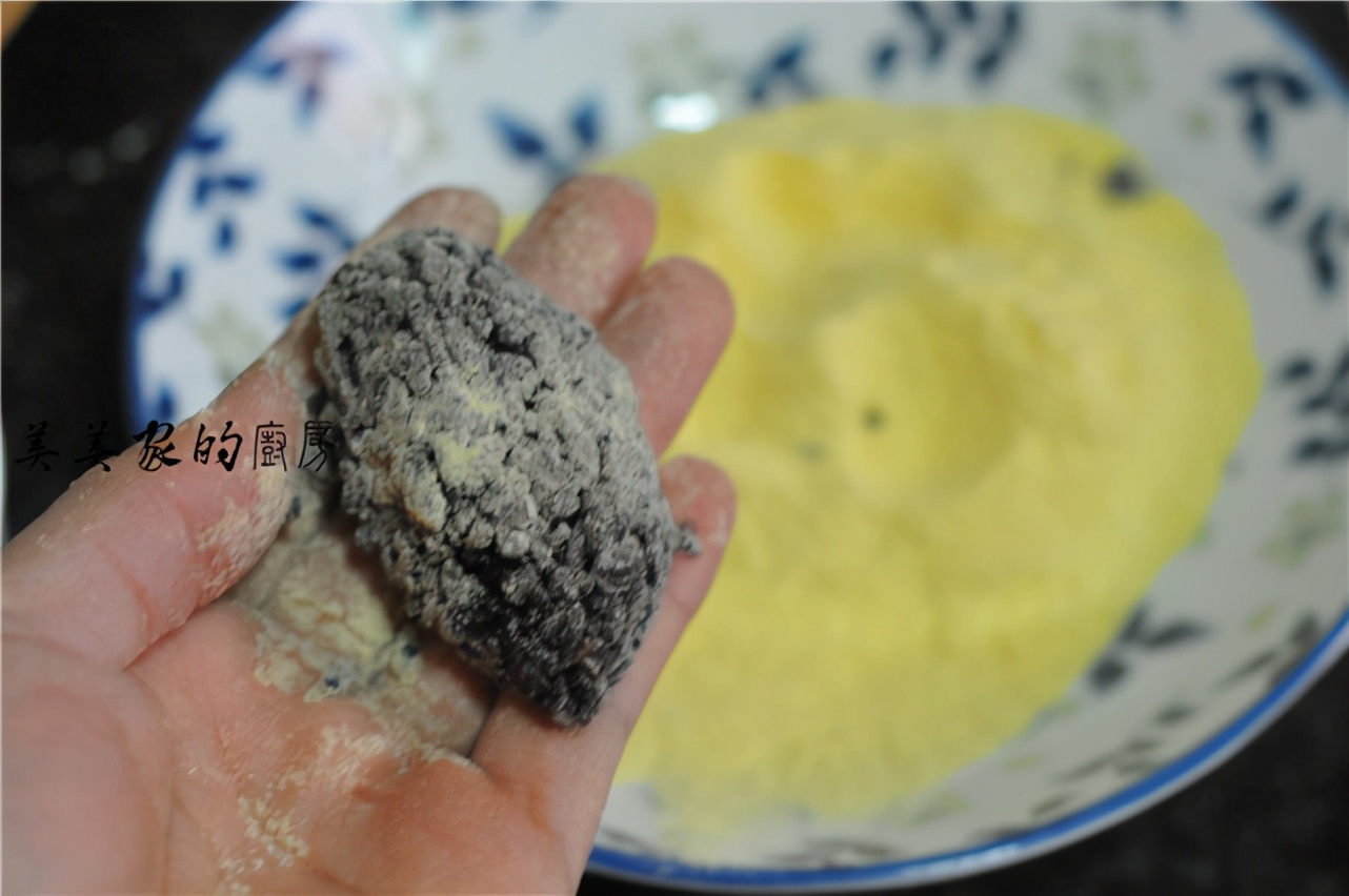 吃大米、馒头会长胖！不如试试黄金球，吃上两个，一上午都不饿