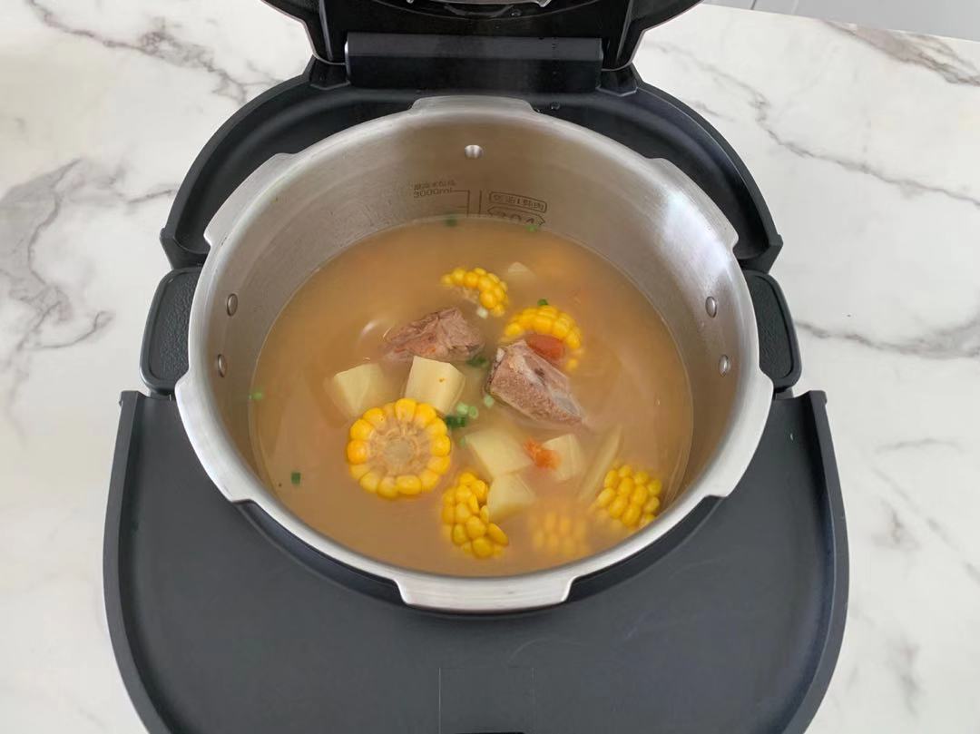 秋冬季節，多給家人喝這湯，低脂營養，湯鮮味美，做法超簡單