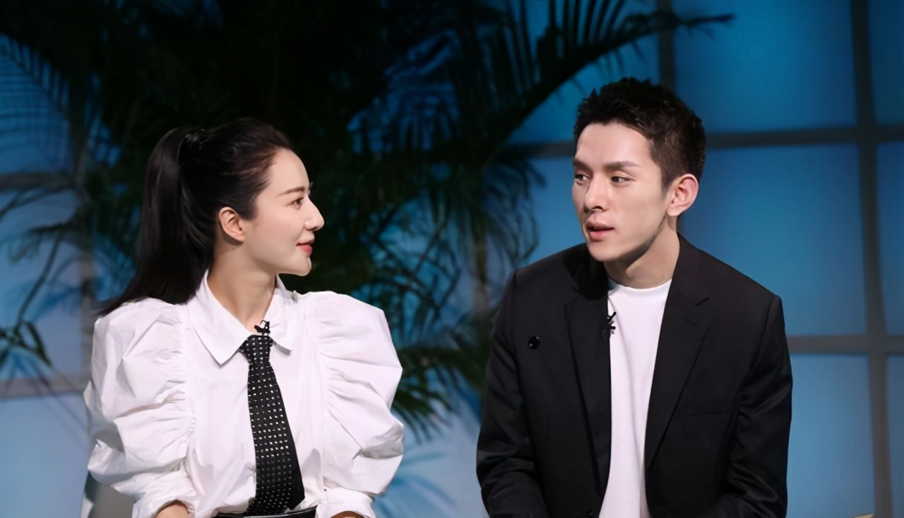 东方网|李佳琦薇娅“双11”首场直播观看人次破亿 熬夜抢护肤品的有你吗？