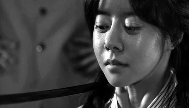 日寇强征“慰安妇”，不愿意去的人被抓后就往死里折磨