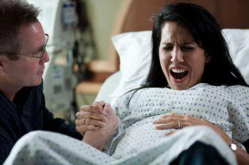 为什么杨幂等女星宁愿挨刀留疤，也不愿顺产？这些原因很现实