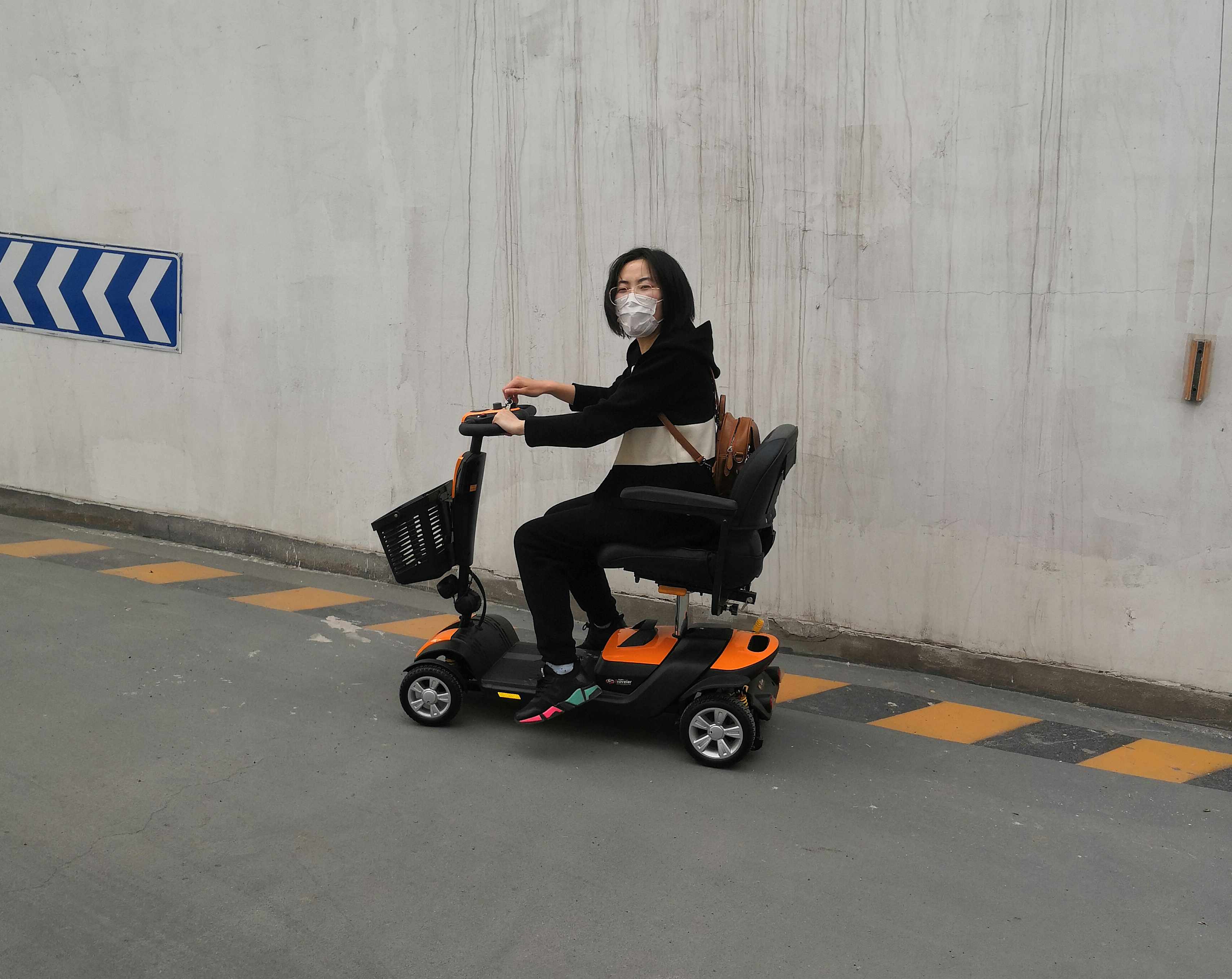 为老人买电动代步车尽孝千万别买错了(开天乐电动)