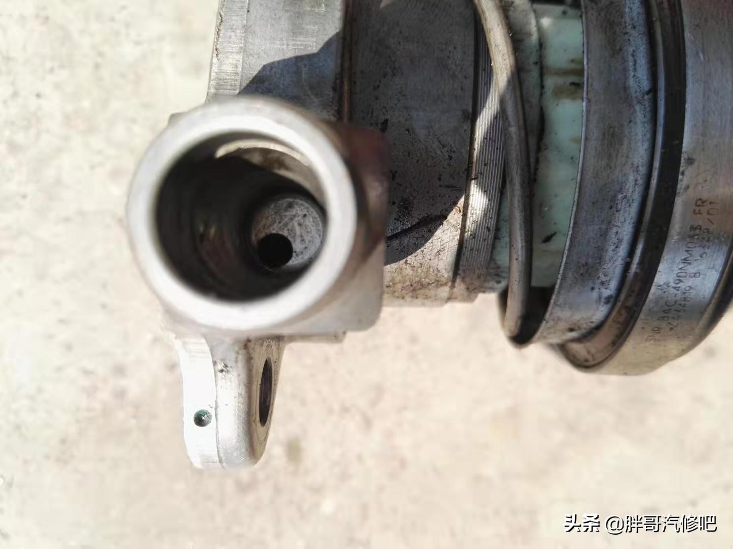 图片[9]_汉腾X7离合器分泵漏油维修步骤_5a汽车网