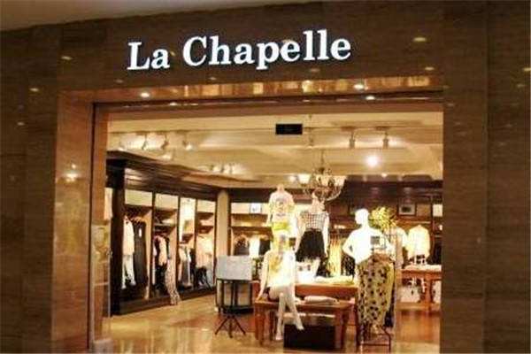又一服装巨头跌落神坛！关闭4391家门店，被迫出