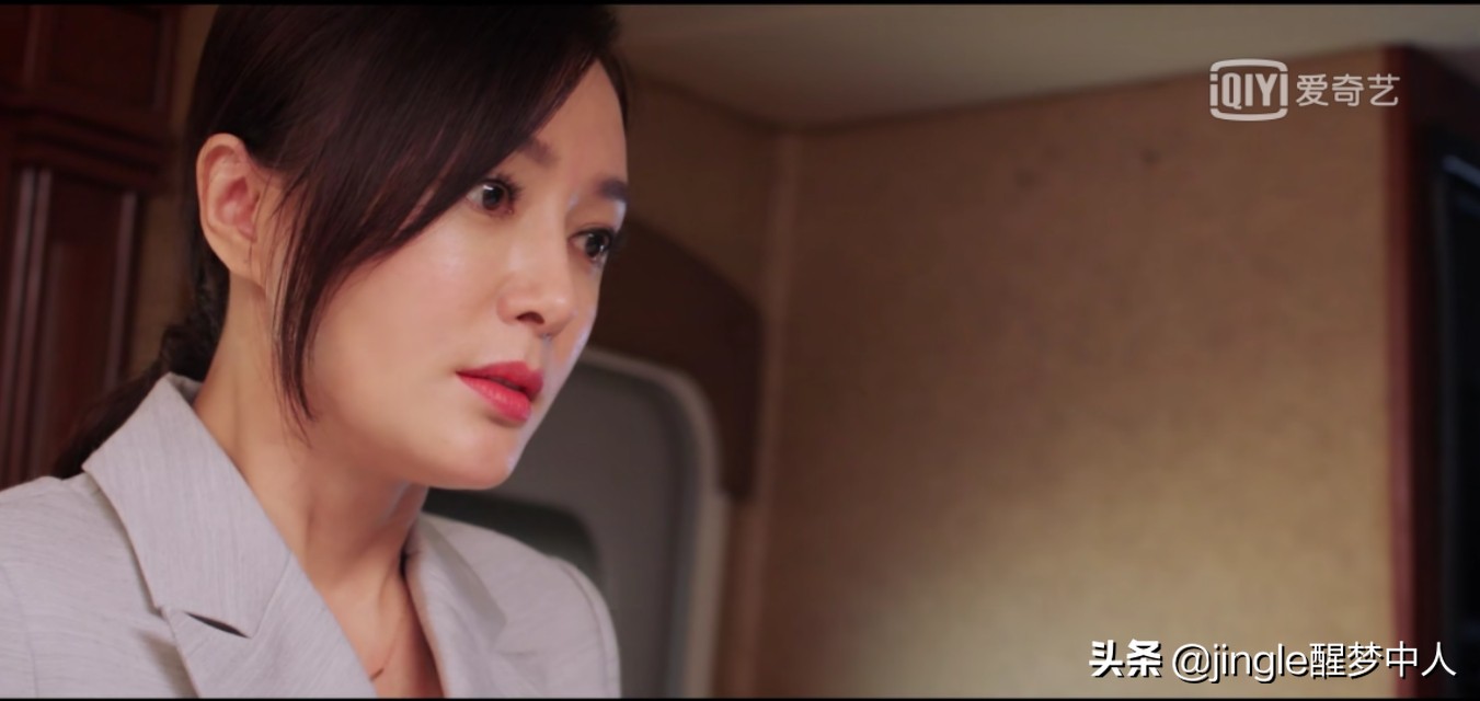 秦岚飙戏《怪你过分美丽》，各路叫好，只因为