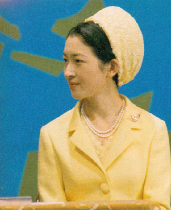 日本第一位 平民皇后 美智子 被婆婆折磨41年 沦为生育机器 咕荐奇谈 Mdeditor