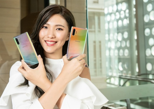 三星机皇Galaxy Note 10系列产品公布，最大市场价竟然但是万？