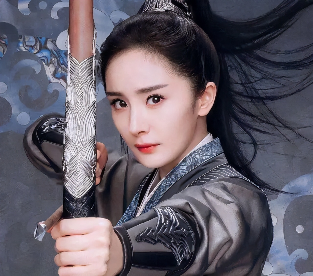 女明星为了发际线有多拼？蒋梦婕戴假发片，鞠