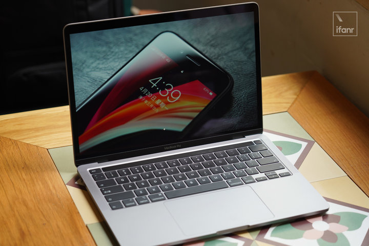 2020 款 13 英寸 MacBook Pro 评测：该买买买还是下次一定？