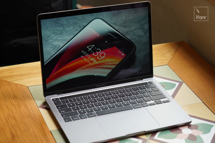 2020 款 13 英寸 MacBook Pro 评测：该买买买还是下次一定？