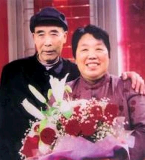 毛時代產(chǎn)生的邢燕子,穿越時代的正能量之三:官為民仆成誦成典