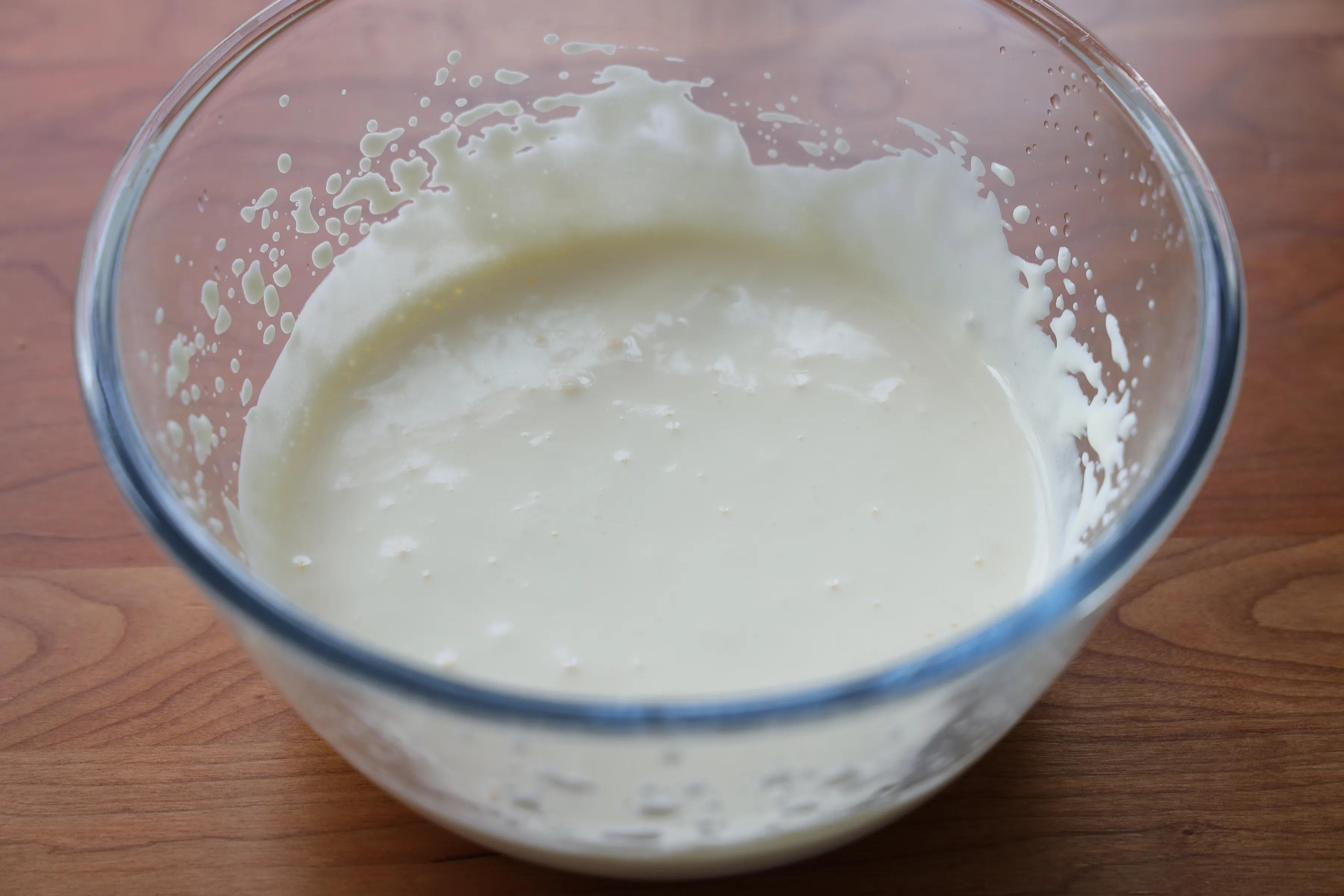 粉絲朋友點名要的網紅爆漿蛋糕，切第一塊的時候太治愈，味道超讚