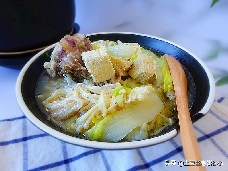 最喜歡這一鍋燉，用這幾樣食材，鮮香味美，怎麼吃都不會胖