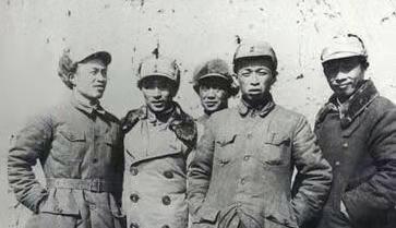 张灵甫到底是自杀还是被打死，王必成告诉你不一样的答案