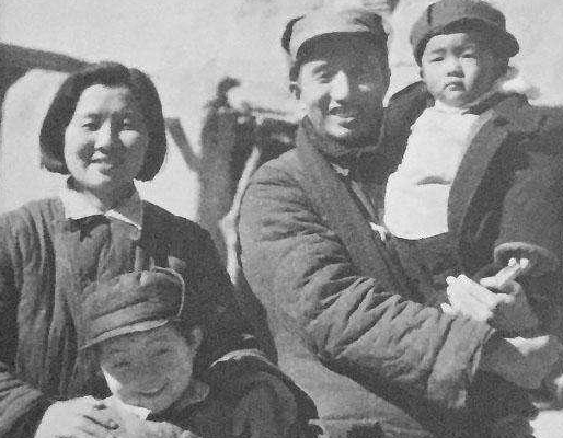 18岁当县委书记，考入黄埔军校，21岁嫁军委主席