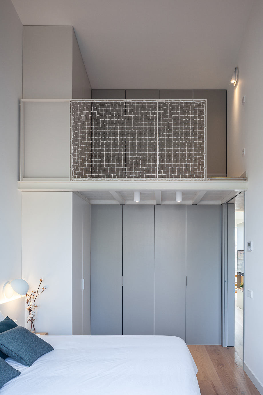 温馨舒适的56m²顶层小公寓，充分利用阁楼空间