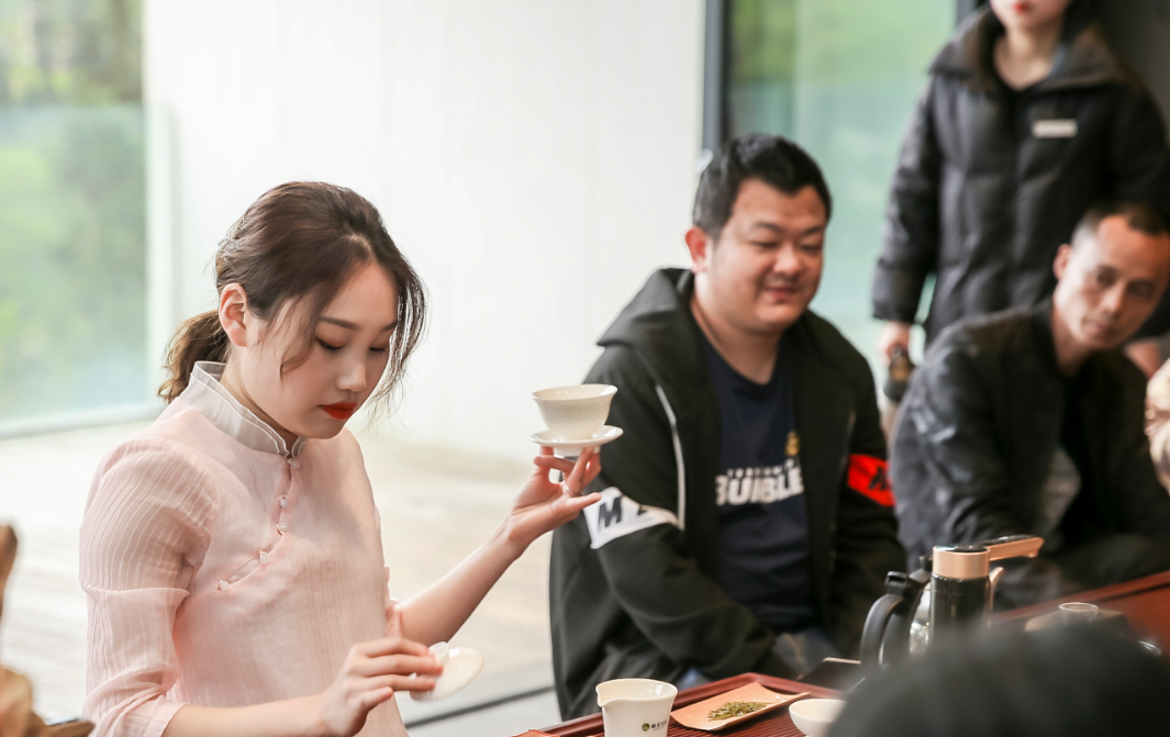 得B级车得天下，老车主是怎么看新天籁的？