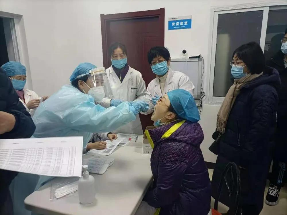 峰峰总医院北院区体检科医护人员核酸采集的一天经历