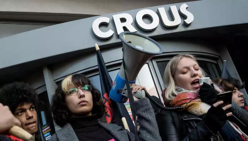 天下没有免费的午餐，但有1欧元的！还前菜主菜甜点一样不缺