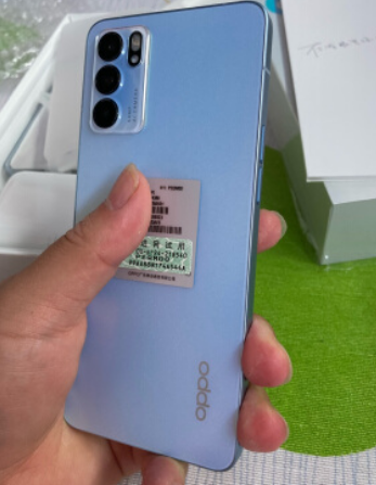 给女友买了OPPOReno6，手机颜值太高了，女朋友都快给我腻味坏了