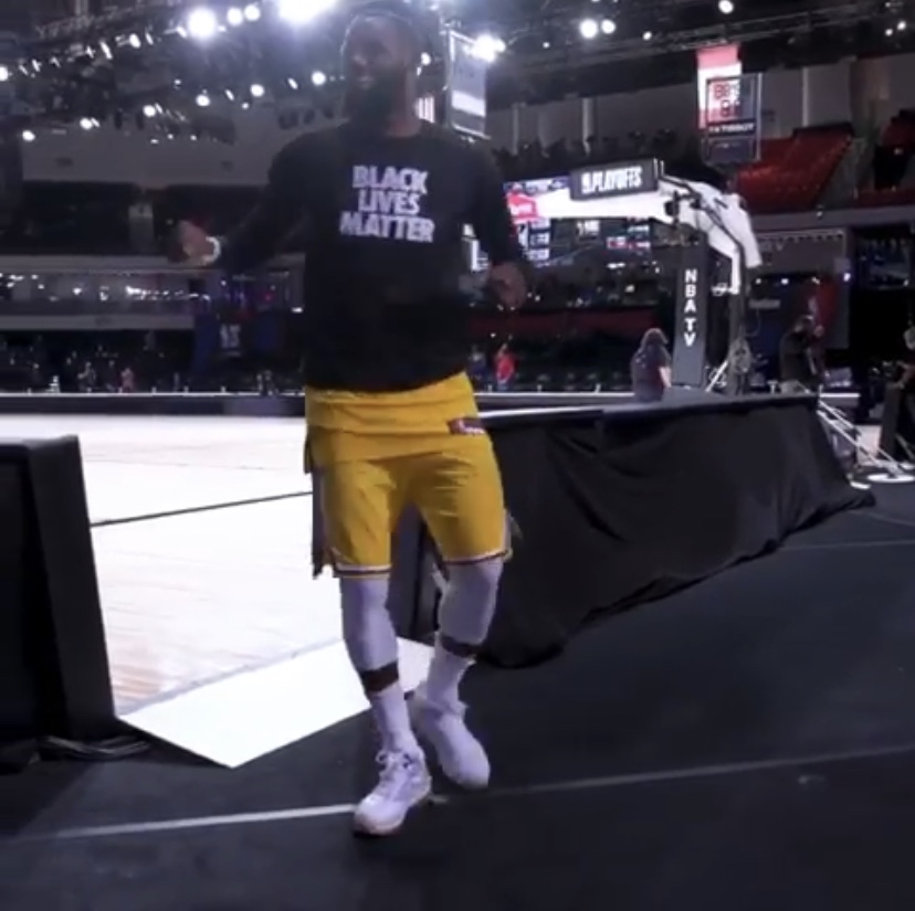 快艇成功晉級後，湖人2大超巨發聲，詹皇意味深長，一眉哥完全不掩飾！-黑特籃球-NBA新聞影音圖片分享社區