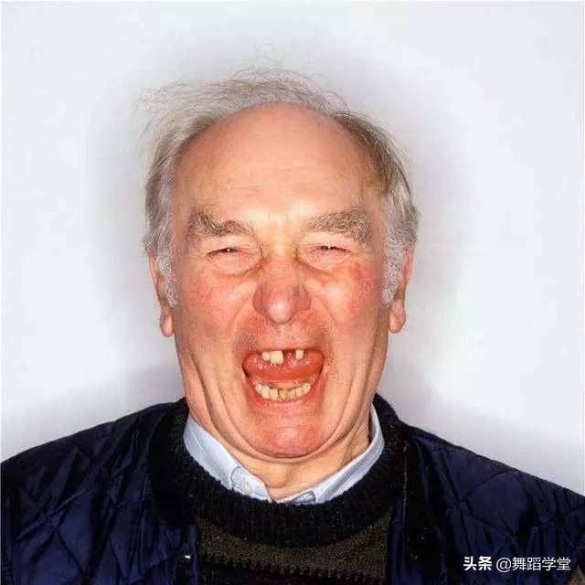 每天刷牙为啥牙齿还那么黄？坚持用它黄牙变白牙，嘴里清新没异味