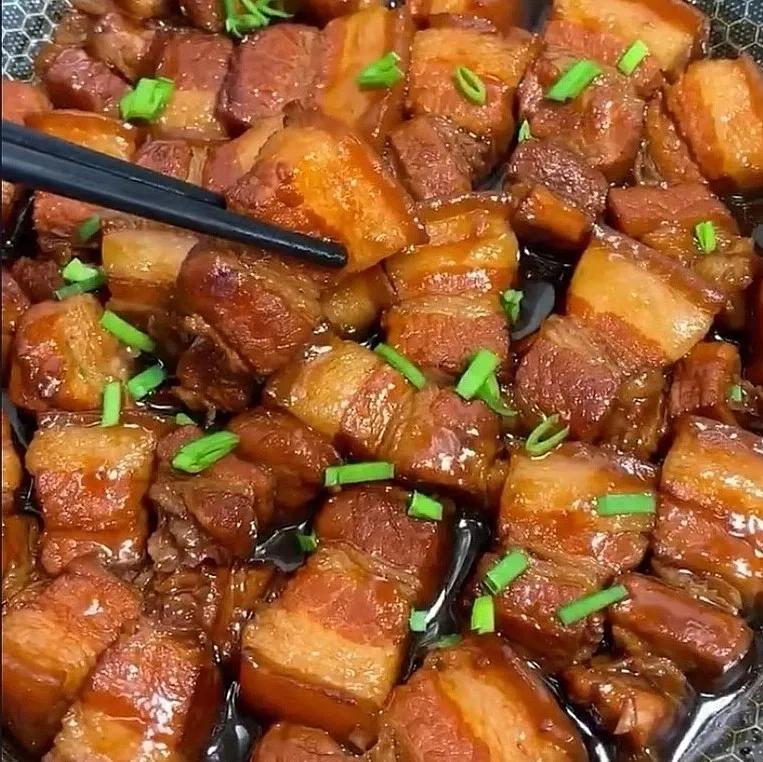 五花肉怎麼做好吃肥而不膩？ 加1步做法和多下1種配料便肥而不膩