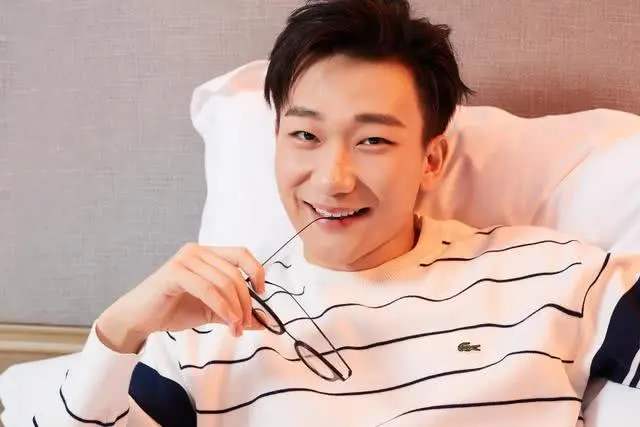 疑似马伊琍新男友曝光，比她小17岁，马伊琍在线