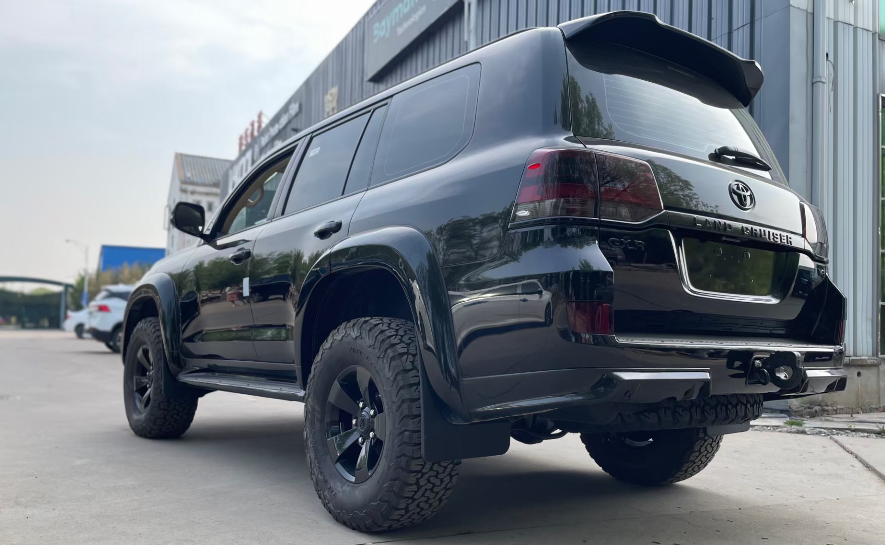 2020款丰田酷路泽4500柴油版黑金刚报价