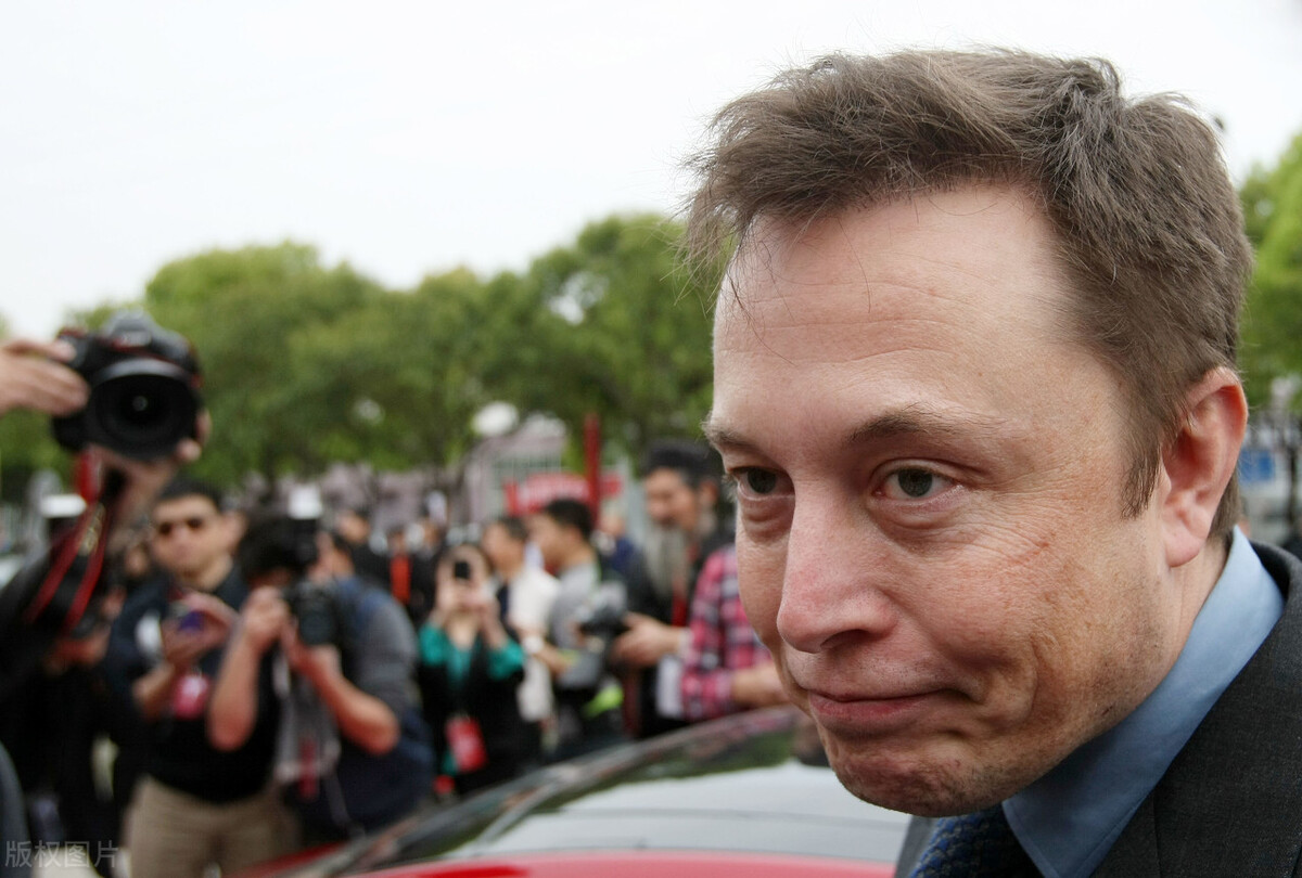 世界首富马斯克卖掉所有房产，意欲何为？