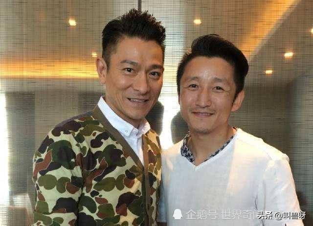 刘德华和邹市明夫妇合影有多尴尬？看起来很亲