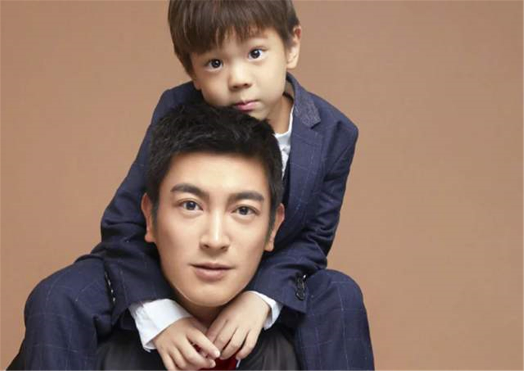杜江兒子“嗯哼”整容式長大，外貌變化不算啥，情商更令人折服