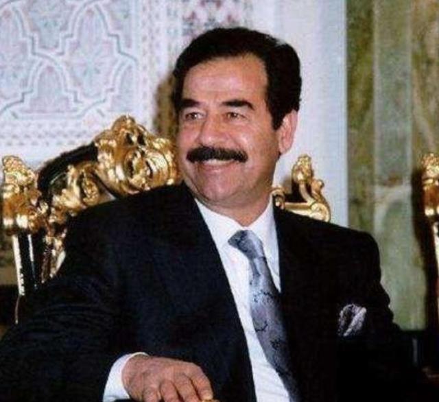 萨达姆生前究竟多有钱？美军搜出一间密室，地