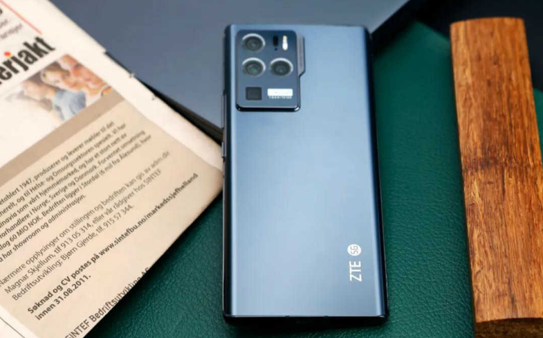 256GB+55W快充，高性价比手机价格下滑，香不香？